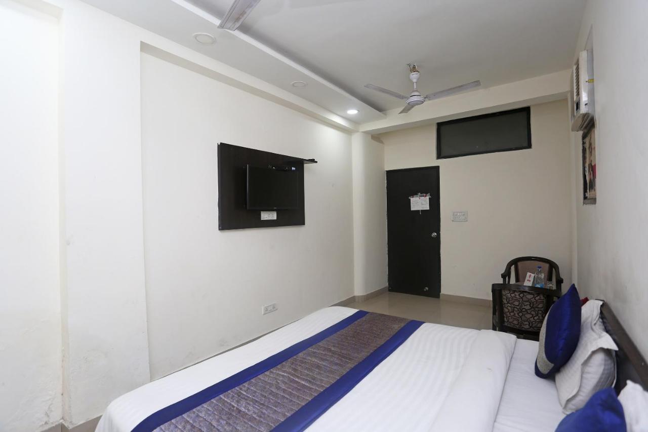 Oyo 11605 Hotel Aravali Inn 뉴델리 외부 사진